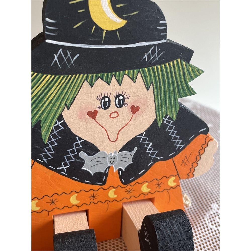 Vintage Handcrafted Halloween Wood Shelf Sitter Witch Cute Green Hair Bat 90's - Picture 3 of 16